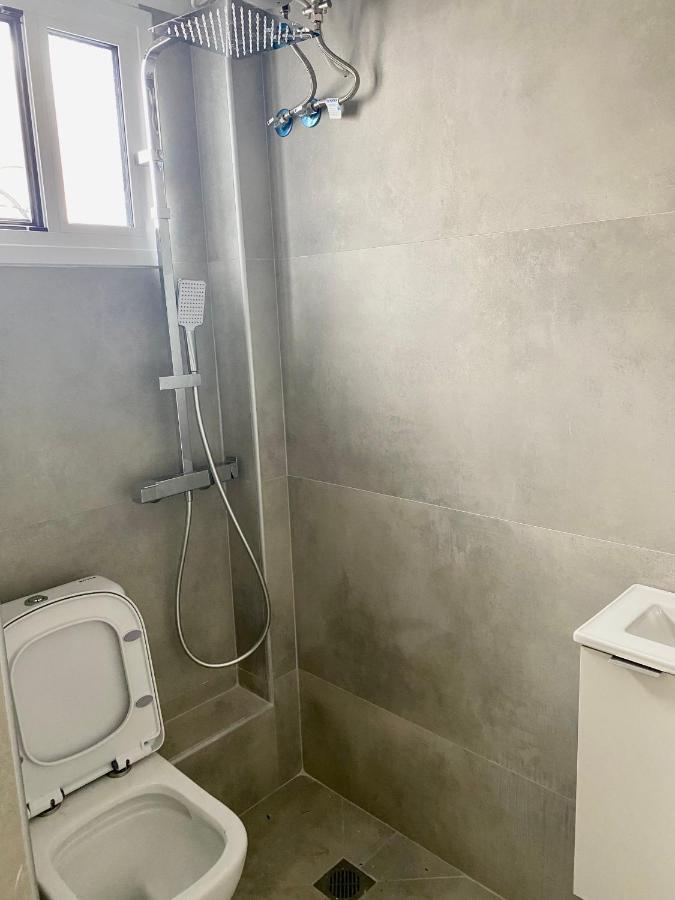 Modern Tiny House In Βόλος Εξωτερικό φωτογραφία