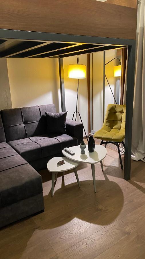 Modern Tiny House In Βόλος Εξωτερικό φωτογραφία