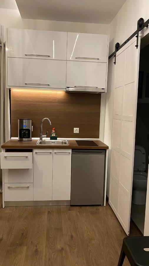 Modern Tiny House In Βόλος Εξωτερικό φωτογραφία